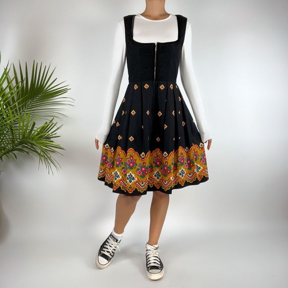 Ein Echtes Aus Oberbayern Dresses & Skirts - Vintage Oktoberfest Authentic Dirndl Dress Ein Echtes Aus Oberbayern / Size: 4